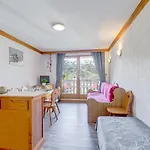 Les Valmonts 711 Apartament *